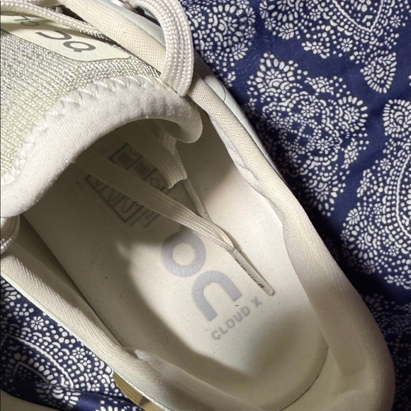 OC Beige and Olive Running Shoes - Picture 2 of 6